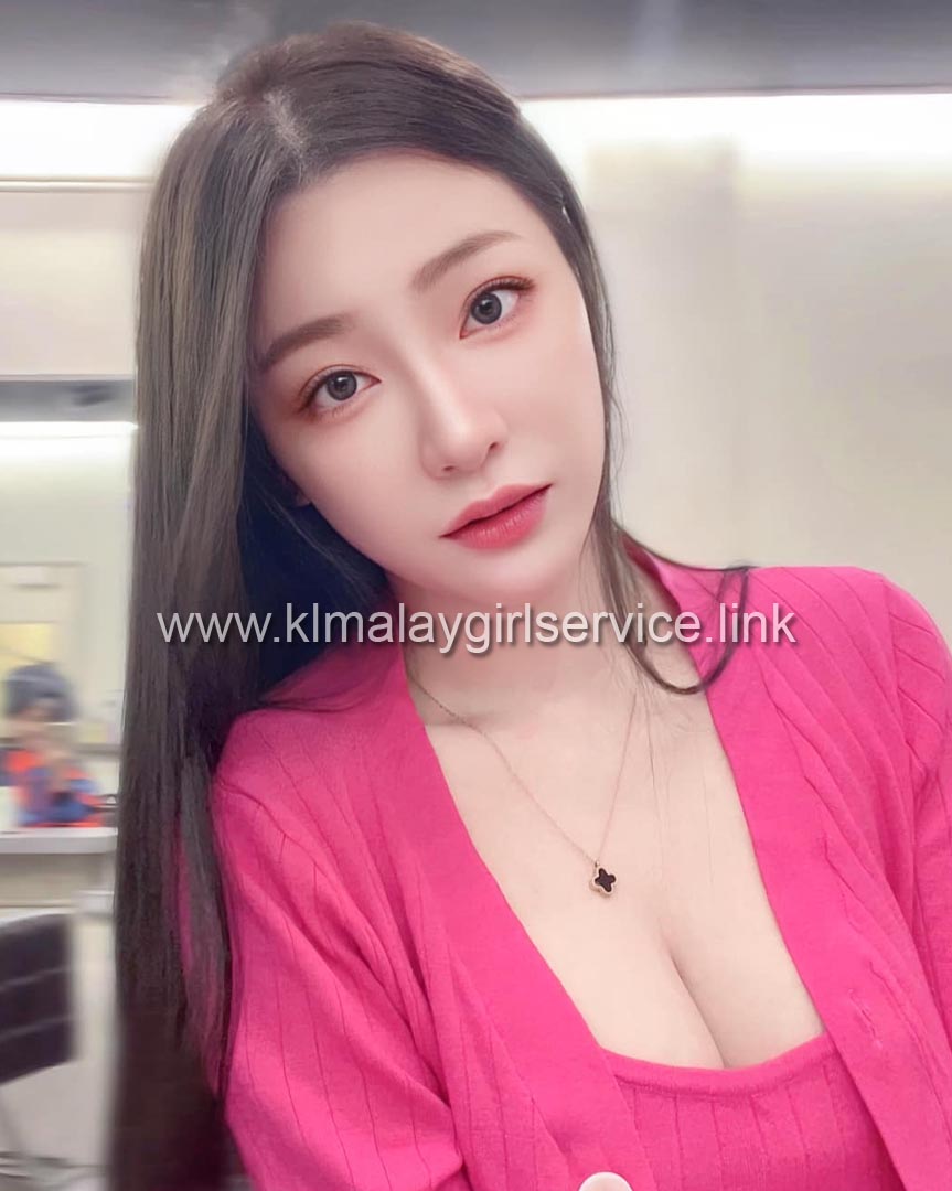 Chinese Escort - Min Min