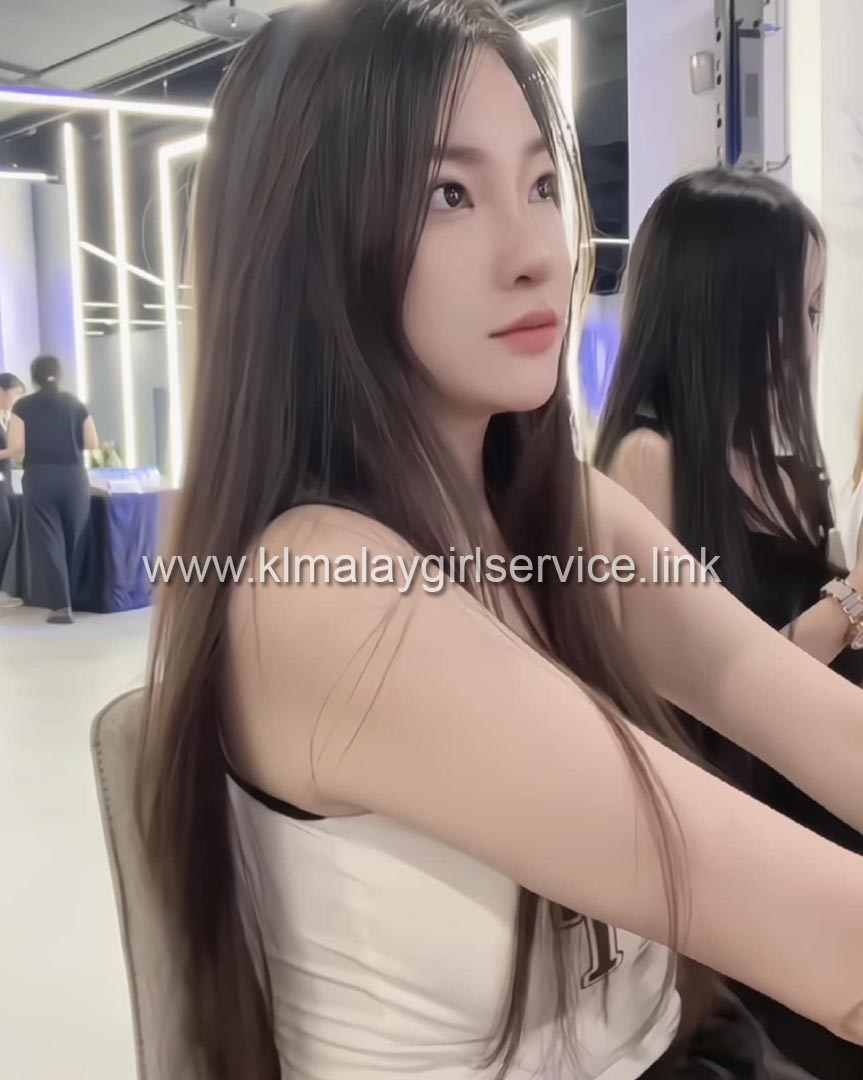 Chinese Escort - Min Min