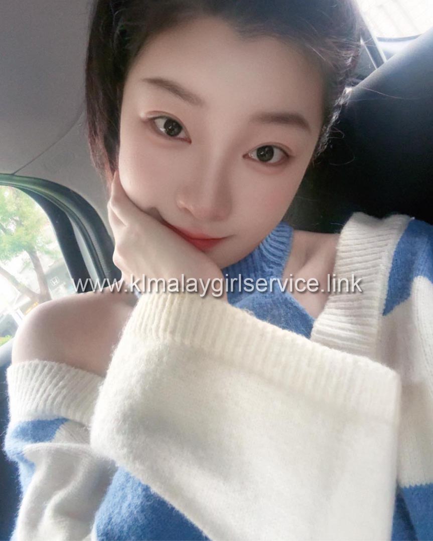 Chinese Escort - Min Min