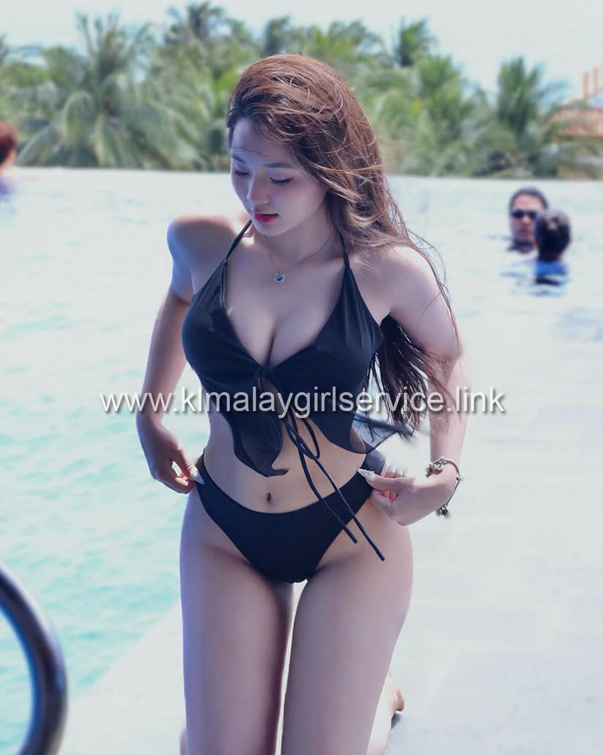 Chinese Escort - Shi Yun